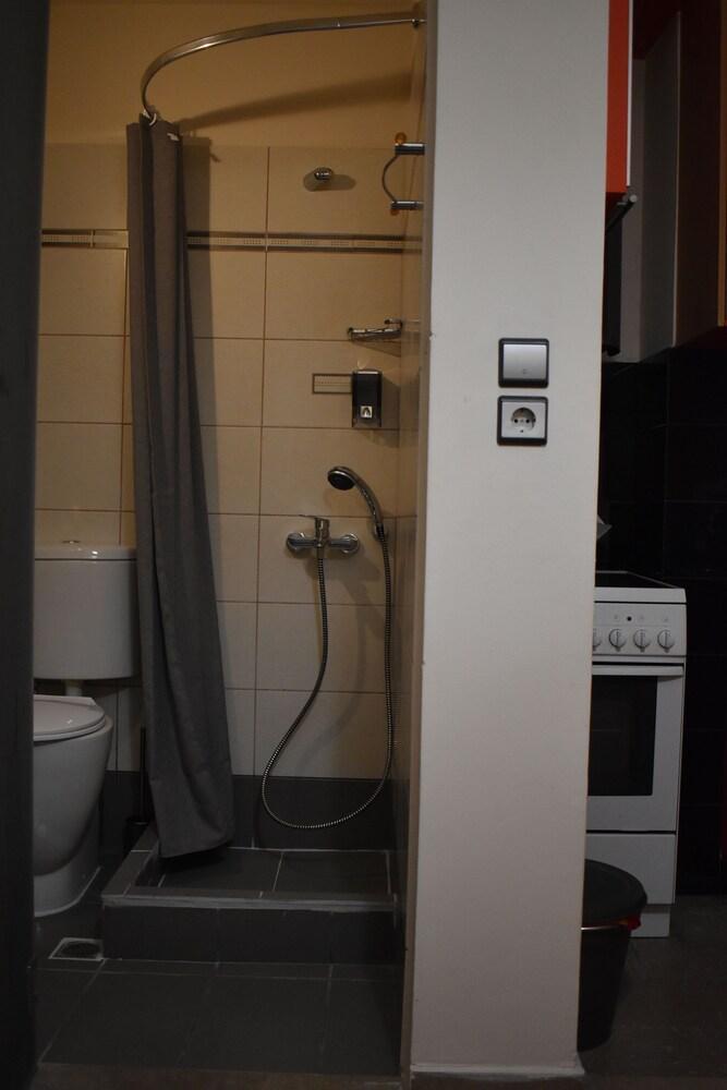 Apartamento Check Point - Down Town Atenas Exterior foto